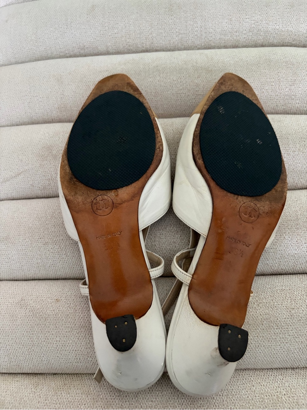 CHANEL Designer Vintage Kitten Slingback Cap Toe Heels White Size 36.5 37 6.5 7 - Picture 10 of 15